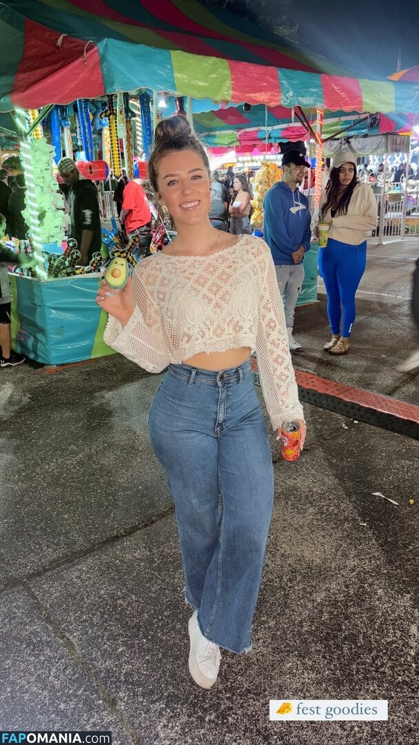 Jacindatravels_ / peachycaro Nu OnlyFans  Photo fuitée #78