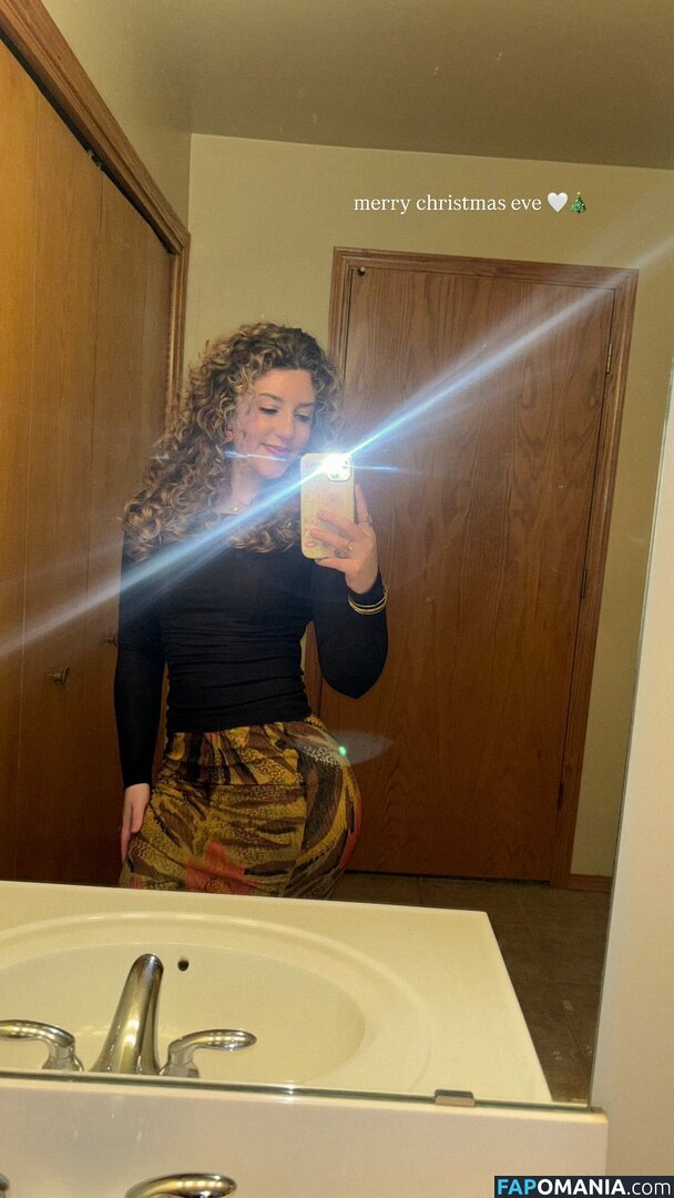 Jacindatravels_ / peachycaro Nu OnlyFans  Photo fuitée #117