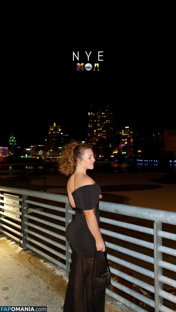 Jacindatravels_ / peachycaro Nu OnlyFans  Photo fuitée #118