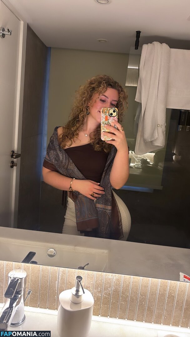 Jacindatravels_ / peachycaro Nu OnlyFans  Photo fuitée #181