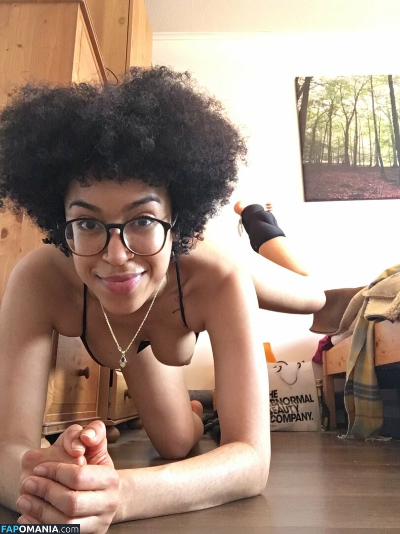 Jade Ogugua Nu OnlyFans  Photo fuitée #6