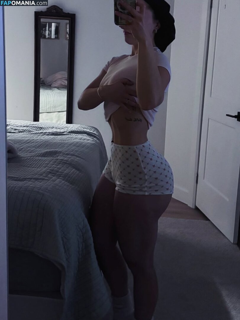 jade_tasha_ / jaden_bbbb Nu OnlyFans  Photo fuitée #5