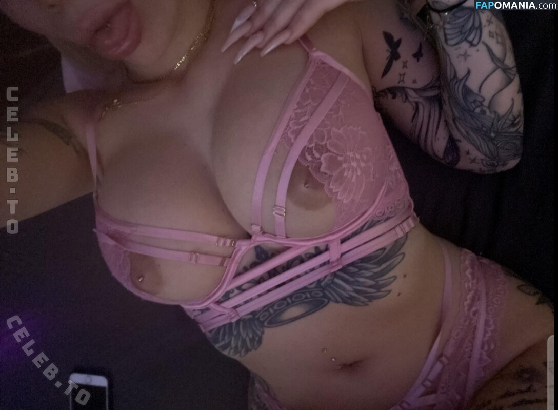 Jana Next Door / https: / jananextdoor Nu OnlyFans  Photo fuitée #1
