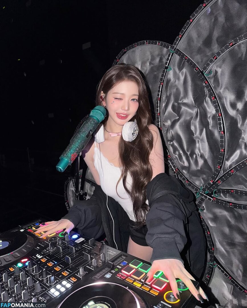 Jang Won-young / for_everyoung10 / 장원영 WONYOUNG Nu OnlyFans  Photo fuitée #150