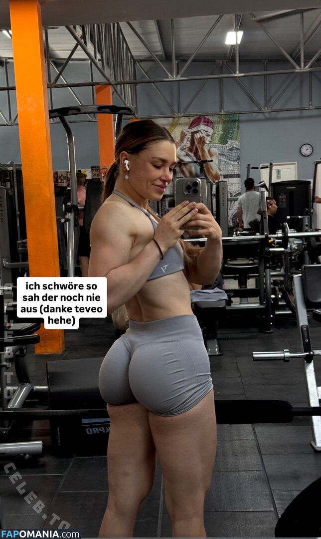 Janin Lea / janinlea / janinleag Nu OnlyFans  Photo fuitée #1