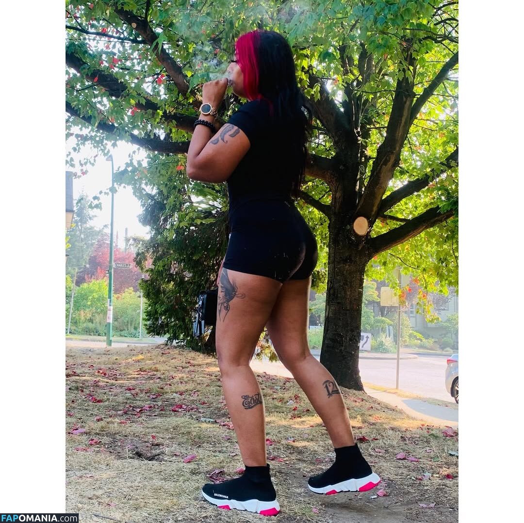 Jayshri Wagad / dopegirl.604 / dopegirl604 Nu OnlyFans  Photo fuitée #8