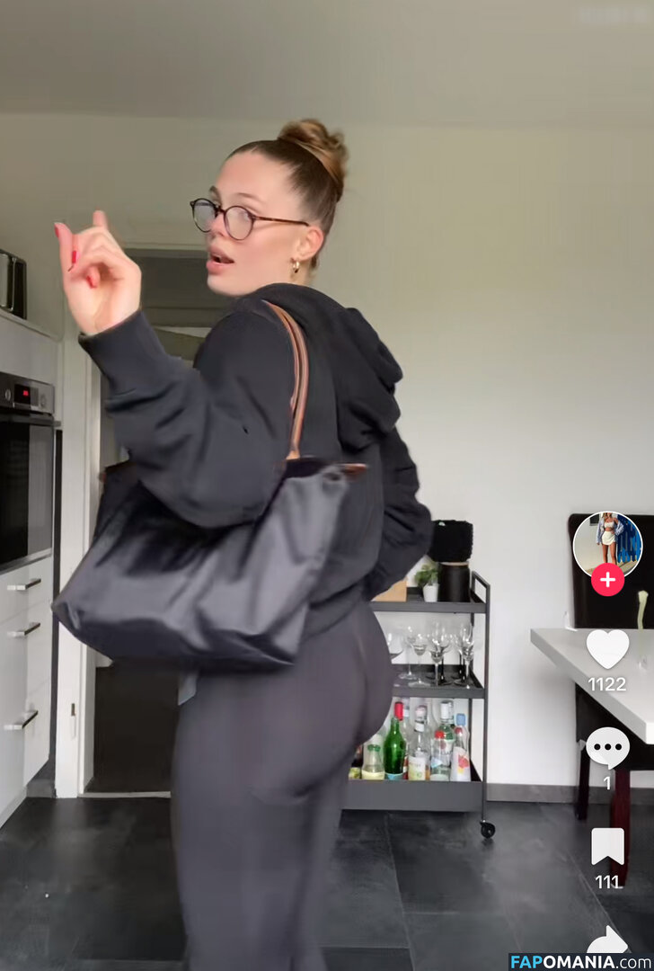 Jelle Karbstein / Jellefeline / jelenajensen Nu OnlyFans  Photo fuitée #158