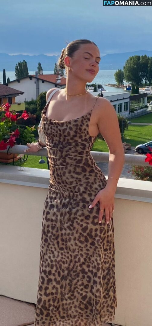 Jelle Karbstein / Jellefeline / jelenajensen Nu OnlyFans  Photo fuitée #179