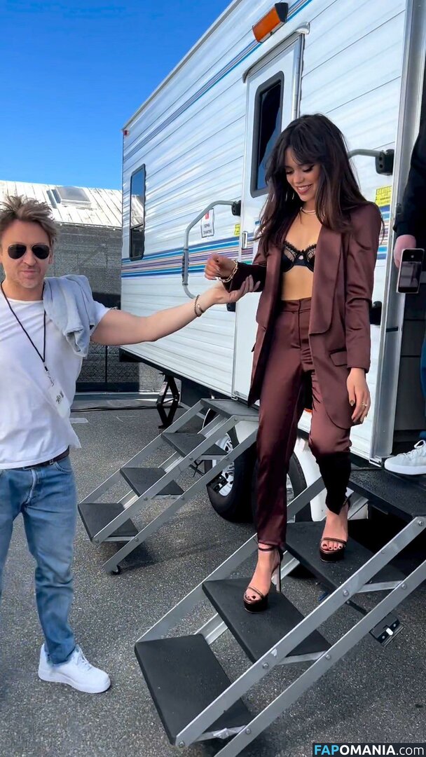 Jenna Ortega / Page / jennaortega Nu OnlyFans  Photo fuitée #376