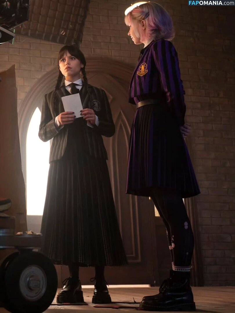 Jenna Ortega / Page / jennaortega Nu OnlyFans  Photo fuitée #1627