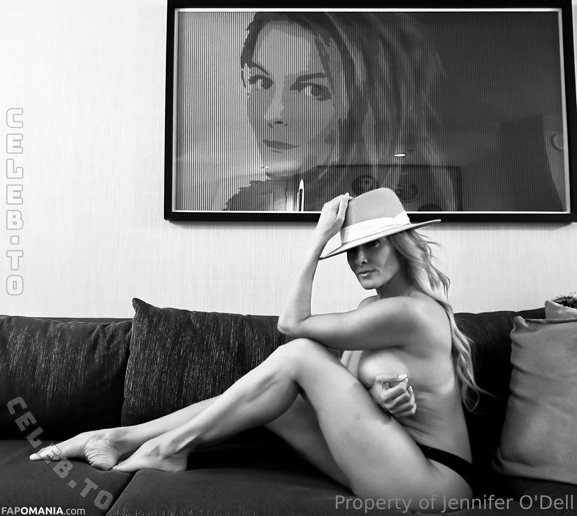 Jennifer O / https: / jenniferodell / thejenniferodell / thejenodell Nu OnlyFans  Photo fuitée #12