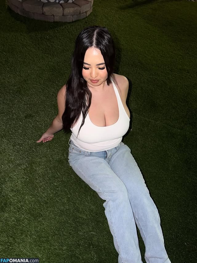Jennifer Vang / jennifervang_ Nu OnlyFans  Photo fuitée #4