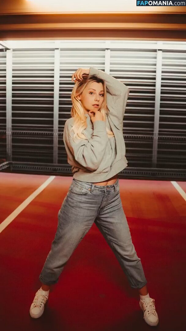 JenNyan / jen.nyan / xjennyan Nu OnlyFans  Photo fuitée #164