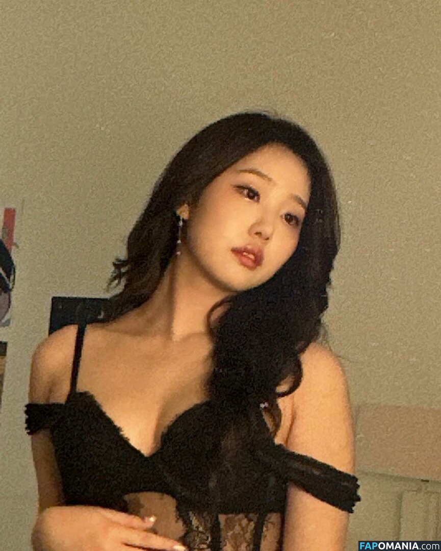 AGirlAndAGame / Jessica / h.yojeong / jessicahkim / jessicanigri Nu OnlyFans  Photo fuitée #15