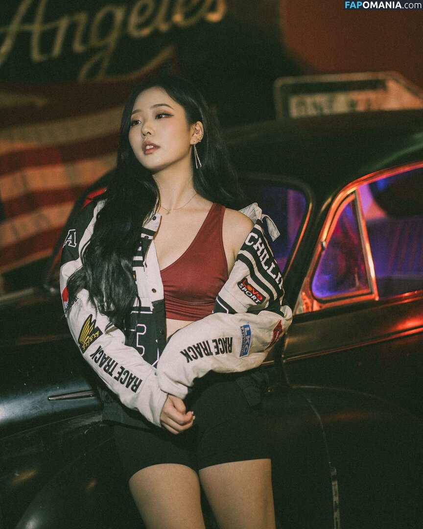 AGirlAndAGame / Jessica / h.yojeong / jessicahkim / jessicanigri Nu OnlyFans  Photo fuitée #41