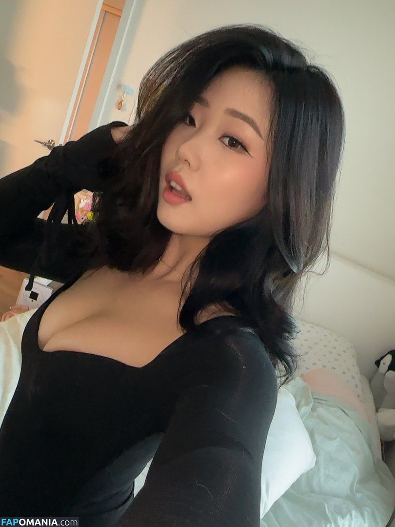 AGirlAndAGame / Jessica / h.yojeong / jessicahkim / jessicanigri Nu OnlyFans  Photo fuitée #124