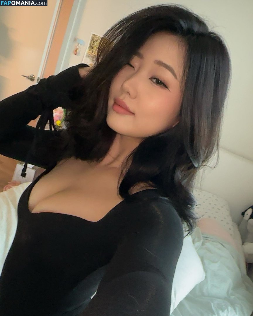 AGirlAndAGame / Jessica / h.yojeong / jessicahkim / jessicanigri Nu OnlyFans  Photo fuitée #125