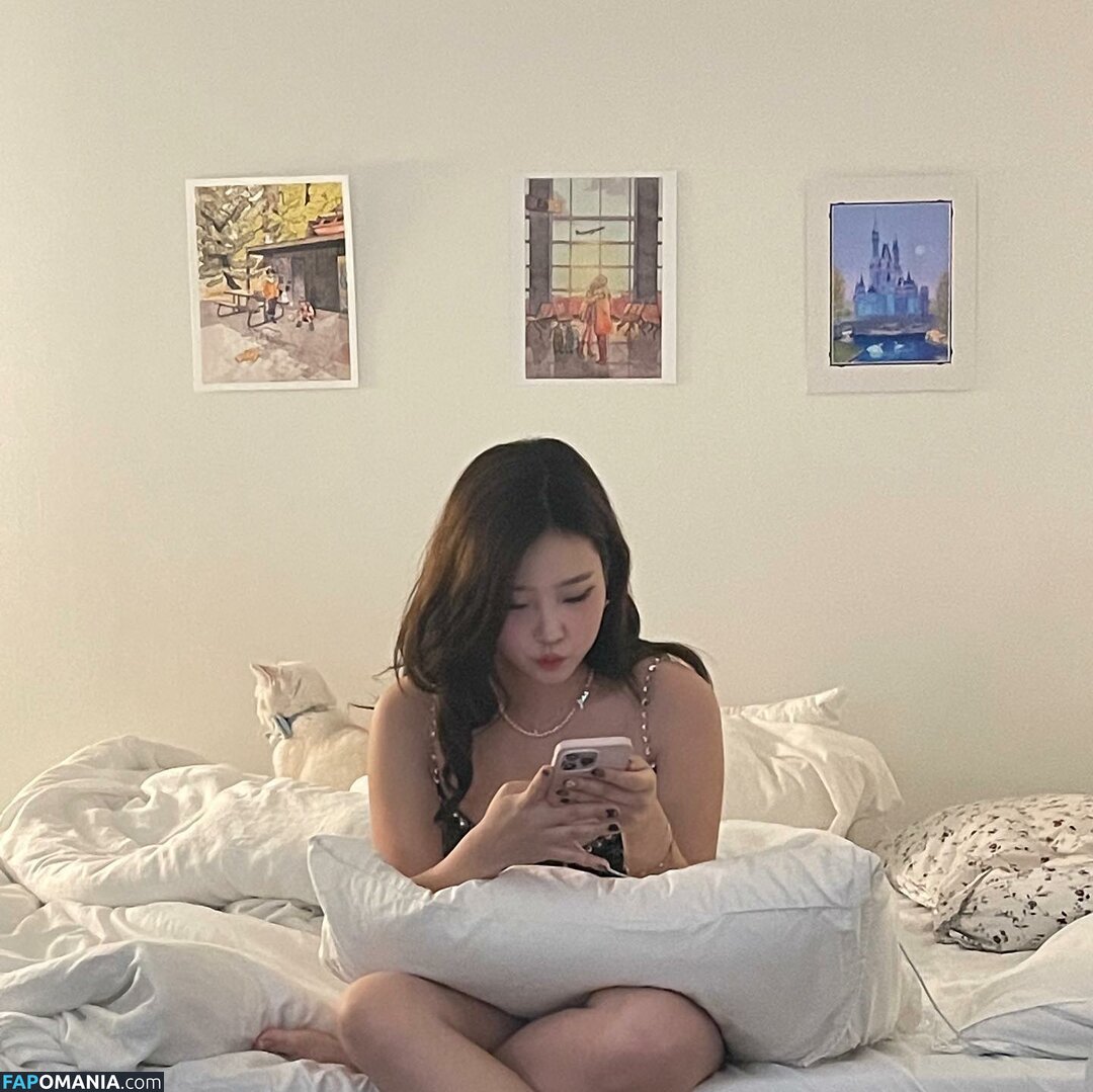 AGirlAndAGame / Jessica / h.yojeong / jessicahkim / jessicanigri Nu OnlyFans  Photo fuitée #154