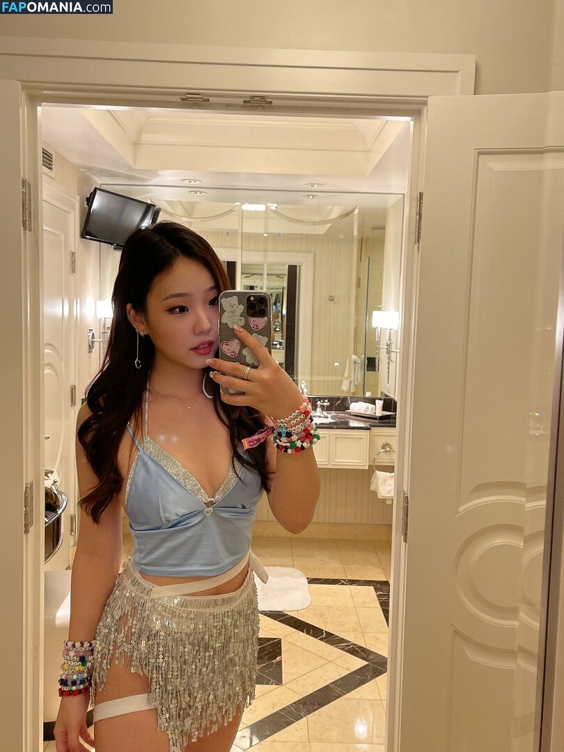 AGirlAndAGame / Jessica / h.yojeong / jessicahkim / jessicanigri Nu OnlyFans  Photo fuitée #179