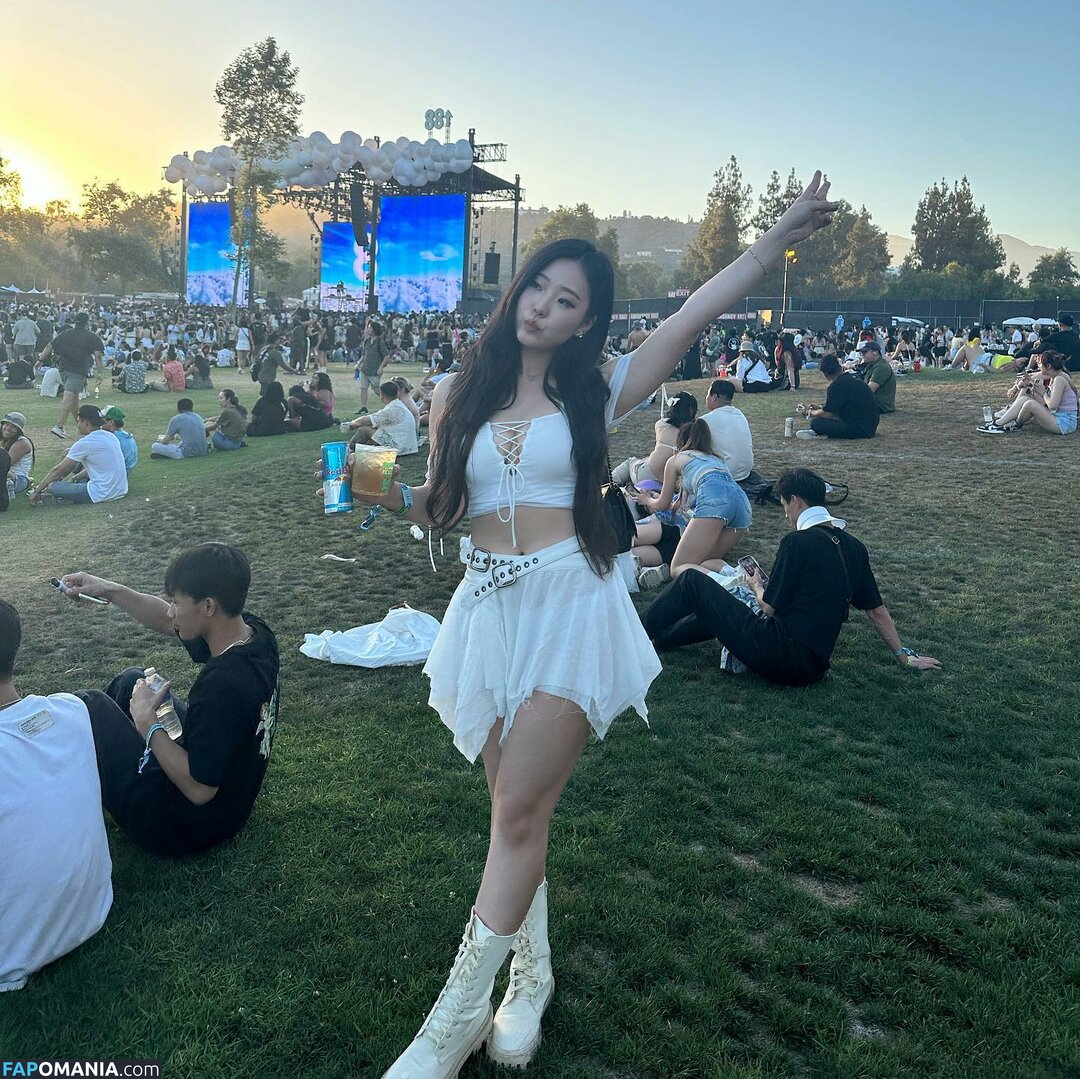 AGirlAndAGame / Jessica / h.yojeong / jessicahkim / jessicanigri Nu OnlyFans  Photo fuitée #197