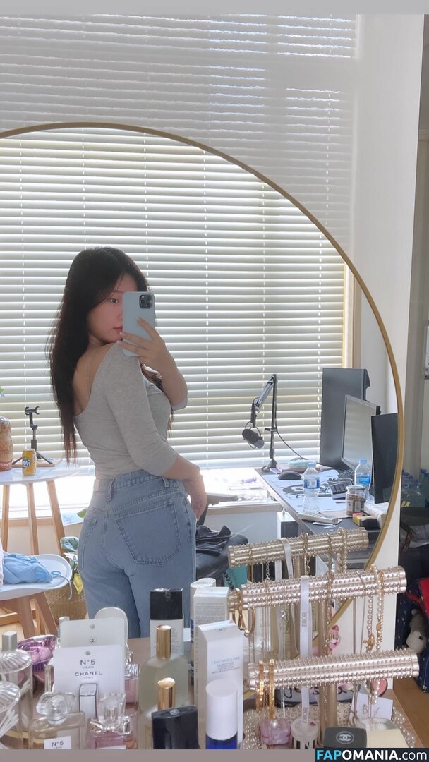 AGirlAndAGame / Jessica / h.yojeong / jessicahkim / jessicanigri Nu OnlyFans  Photo fuitée #266