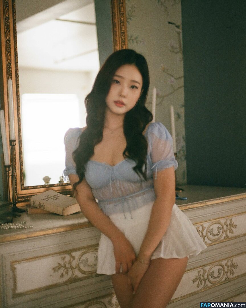 AGirlAndAGame / Jessica / h.yojeong / jessicahkim / jessicanigri Nu OnlyFans  Photo fuitée #284