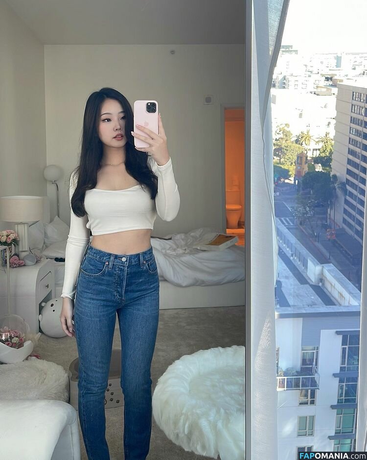 AGirlAndAGame / Jessica / h.yojeong / jessicahkim / jessicanigri Nu OnlyFans  Photo fuitée #298