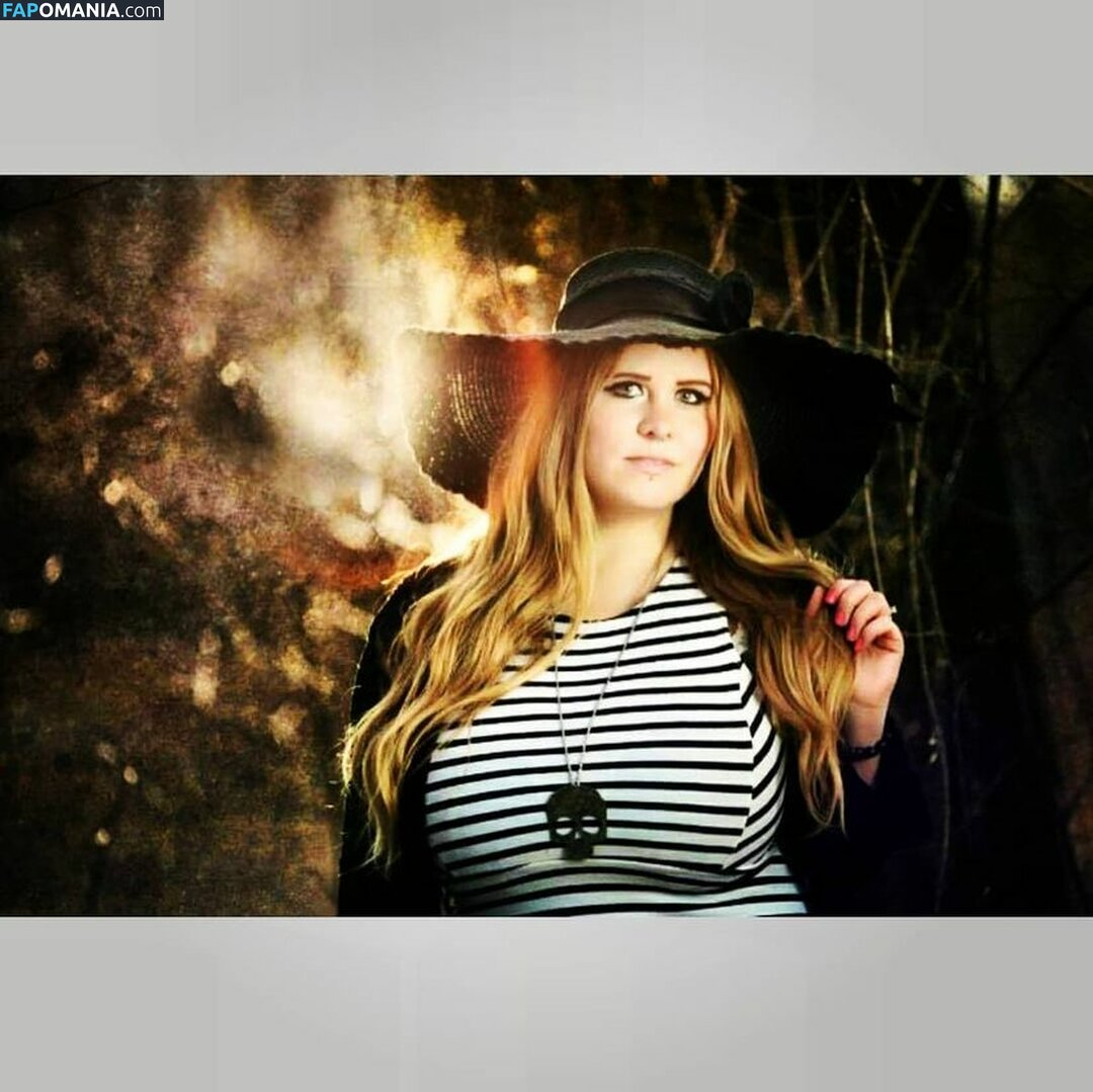 AGirlAndAGame / Jessica / h.yojeong / jessicahkim / jessicanigri Nu OnlyFans  Photo fuitée #348