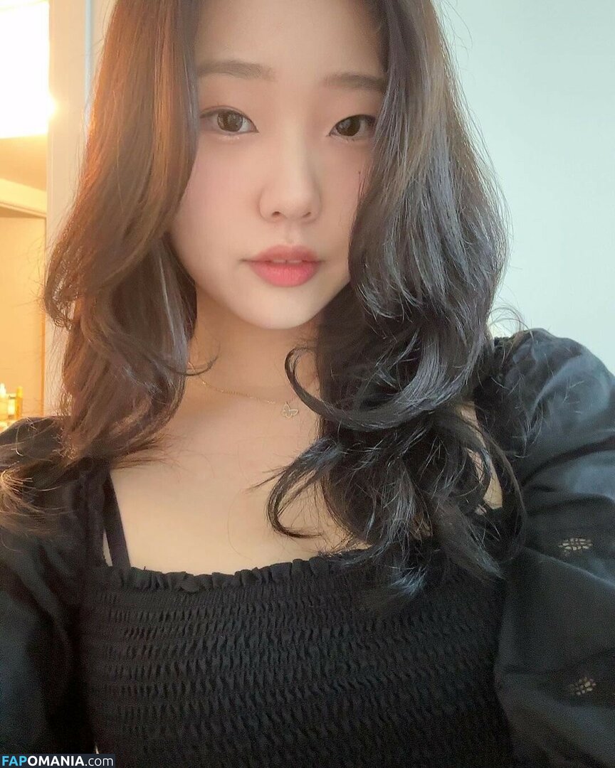 AGirlAndAGame / Jessica / h.yojeong / jessicahkim / jessicanigri Nu OnlyFans  Photo fuitée #443