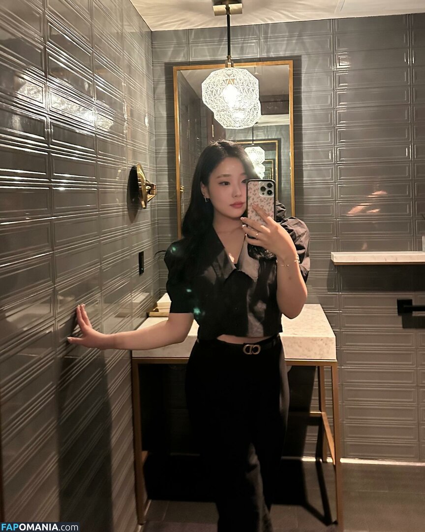 AGirlAndAGame / Jessica / h.yojeong / jessicahkim / jessicanigri Nu OnlyFans  Photo fuitée #674