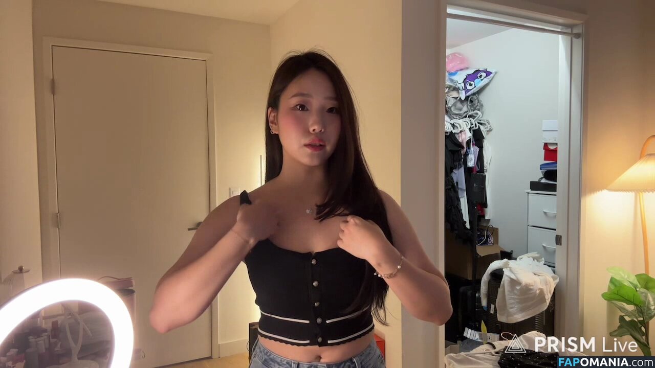 AGirlAndAGame / Jessica / h.yojeong / jessicahkim / jessicanigri Nu OnlyFans  Photo fuitée #920