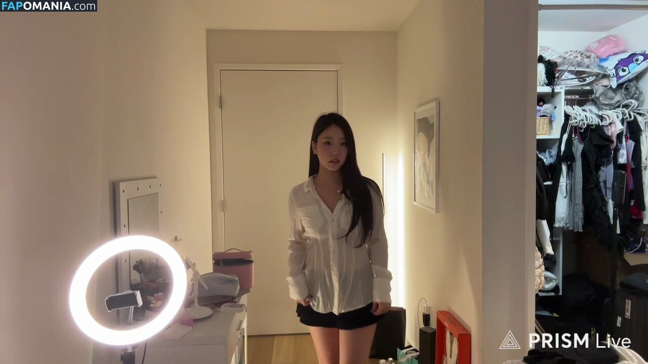 AGirlAndAGame / Jessica / h.yojeong / jessicahkim / jessicanigri Nu OnlyFans  Photo fuitée #923