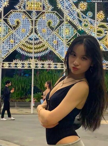 _Jia.wen / lazlequack Nu OnlyFans  Photo fuitée #2