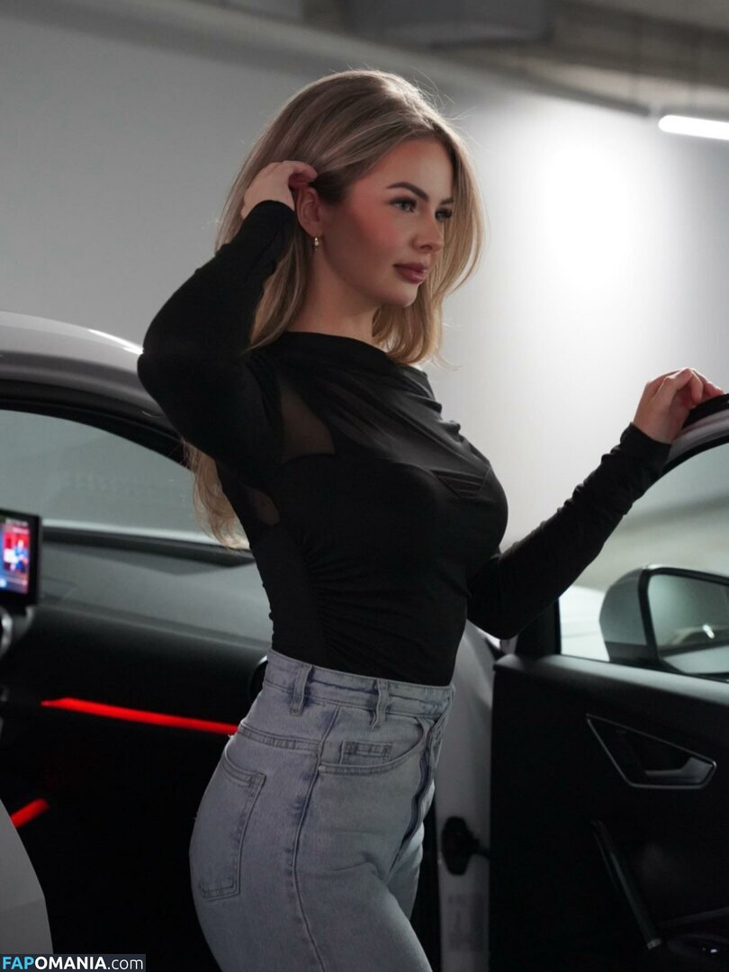 Jill van Hoof / jillgt_jillvanhoof / jillvanhoofx / jillvanhoofxx / jillx / 𝐽𝑖𝑙𝑙 𝑣𝑎𝑛 𝐻𝑜𝑜𝑓 Nu OnlyFans  Photo fuitée #12