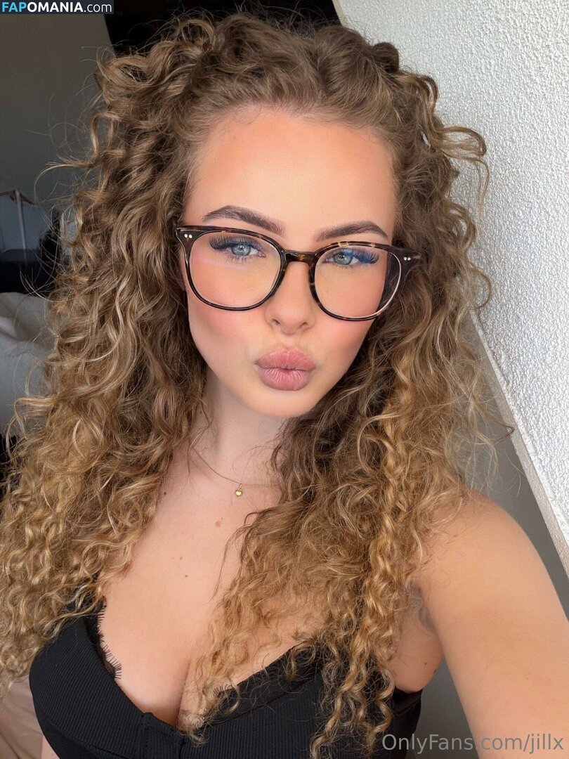 Jill van Hoof / jillgt_jillvanhoof / jillvanhoofx / jillvanhoofxx / jillx / 𝐽𝑖𝑙𝑙 𝑣𝑎𝑛 𝐻𝑜𝑜𝑓 Nu OnlyFans  Photo fuitée #27