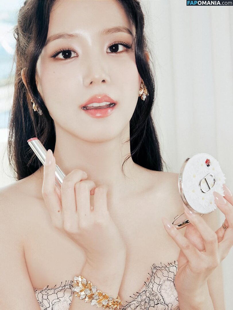 BLACKPINK / Jisoo / qenshizu / sooyaaa__ Nu OnlyFans  Photo fuitée #628