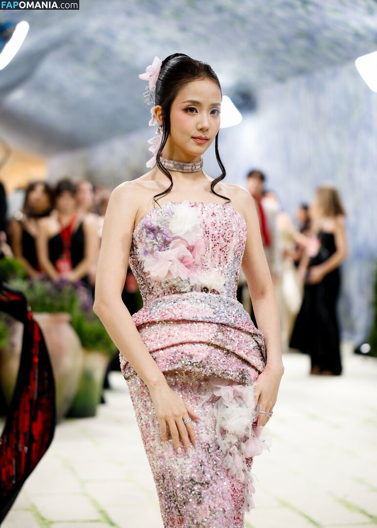 BLACKPINK / Jisoo / qenshizu / sooyaaa__ Nu OnlyFans  Photo fuitée #641