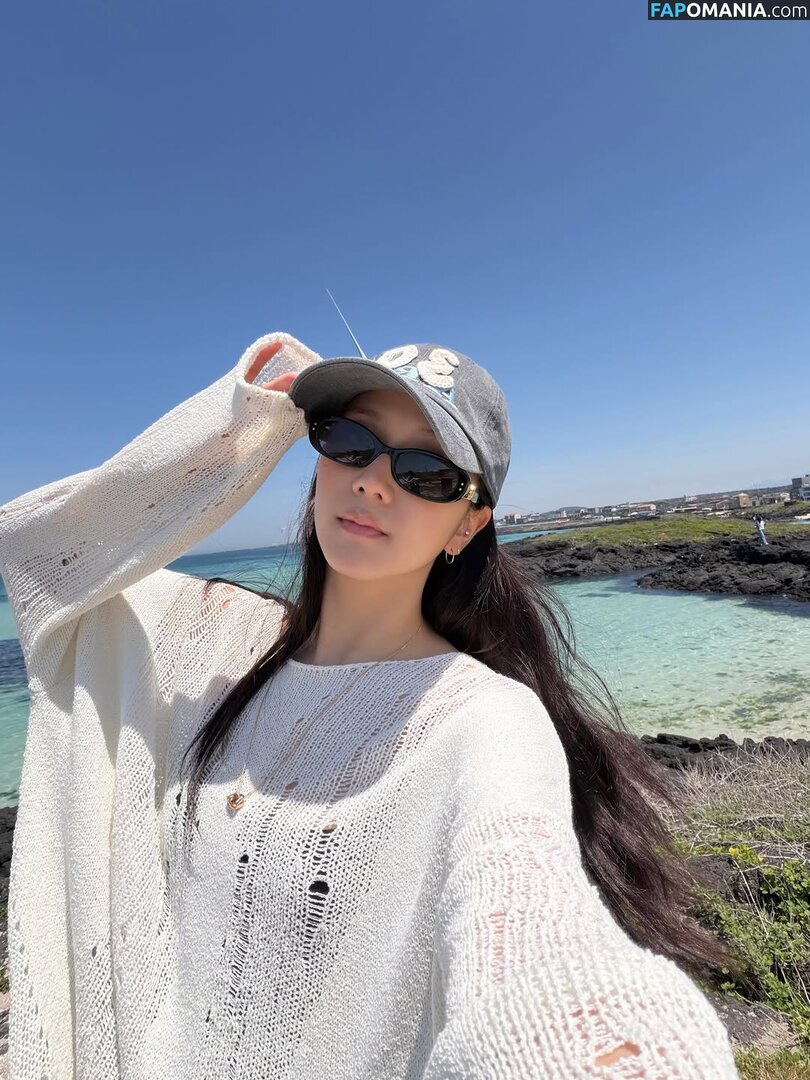 BLACKPINK / Jisoo / qenshizu / sooyaaa__ Nu OnlyFans  Photo fuitée #695