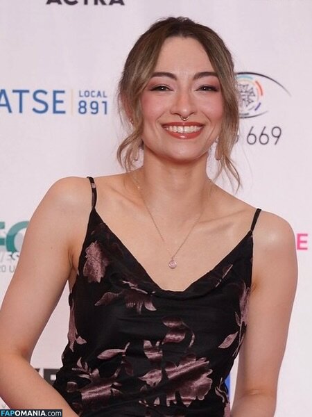 Jodelle Ferland / jodellemicah Nu OnlyFans  Photo fuitée #6