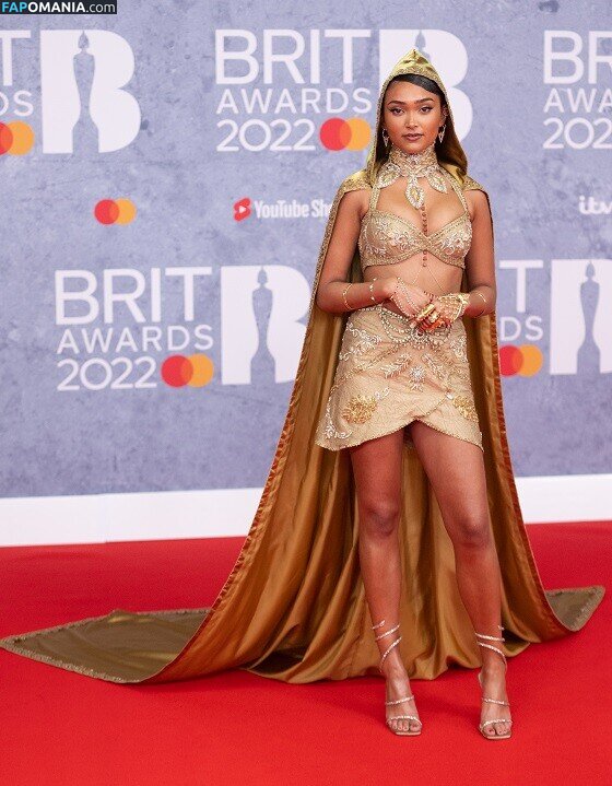 Joy Crookes / https: / joycrookes Nu OnlyFans  Photo fuitée #37