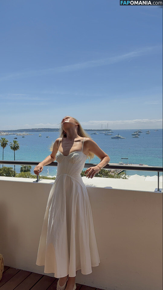 Jule Jensen Nu OnlyFans  Photo fuitée #3