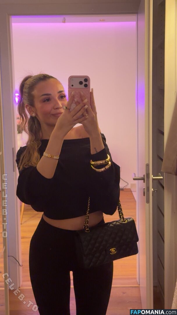 Julesboringlife / julesboringlife2488 Nu OnlyFans  Photo fuitée #309