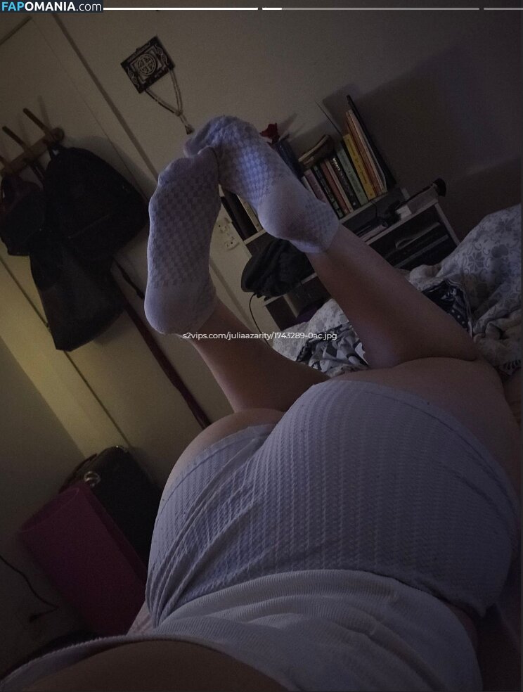 Julia Azarity / julia_azari / juliaazarity Nu OnlyFans  Photo fuitée #4