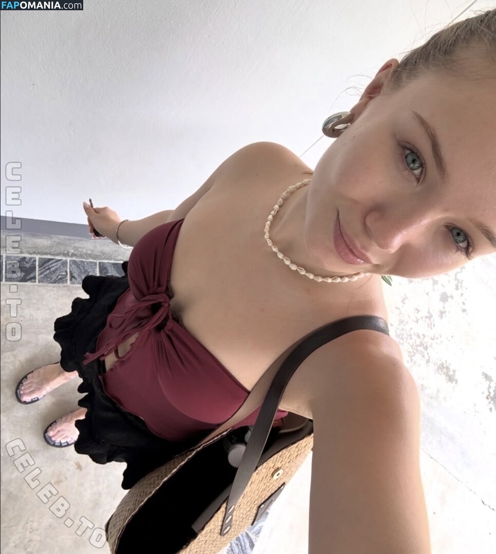 Julia Beautx / JuliaBeautx / julia_beautx Nu OnlyFans  Photo fuitée #825