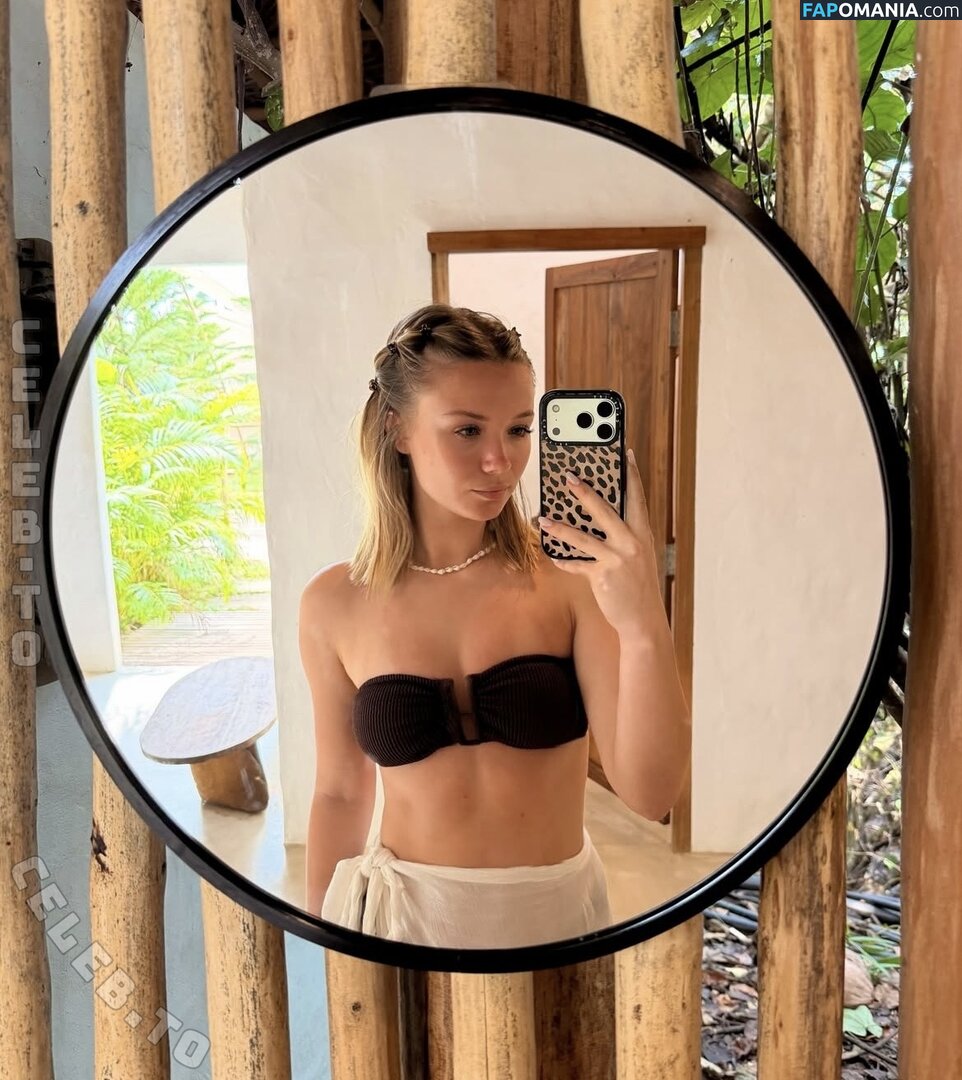 Julia Beautx / JuliaBeautx / julia_beautx Nu OnlyFans  Photo fuitée #827