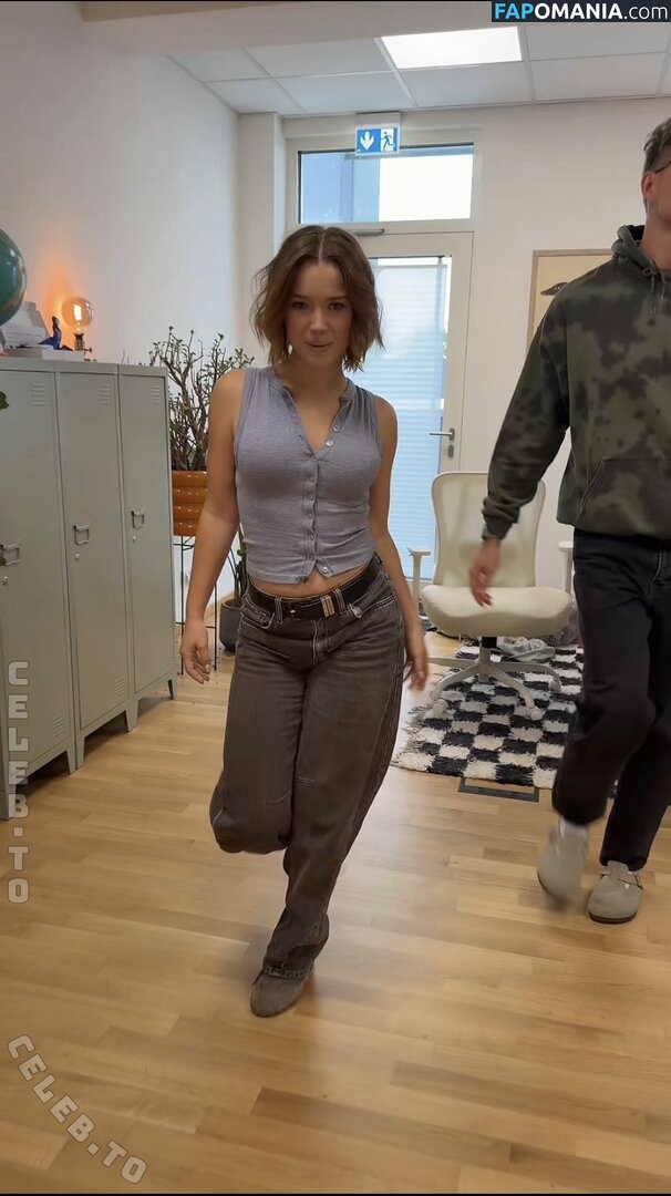 Julia Beautx / JuliaBeautx / julia_beautx Nu OnlyFans  Photo fuitée #853