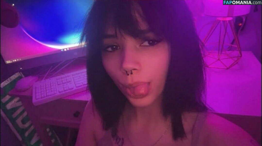 Julia Graham / https: / teasingmoon / teasingmoon... / temptedevil / temptedevil... Nu OnlyFans  Photo fuitée #14