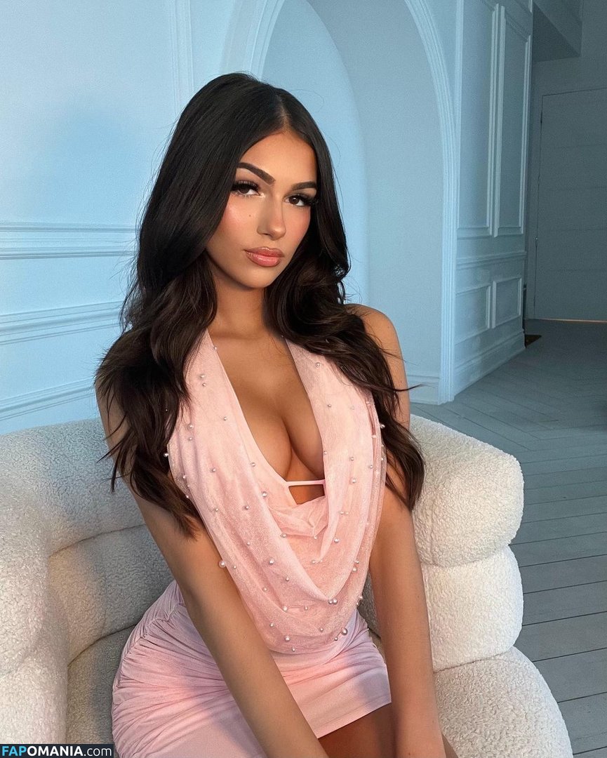 Julia Merekoulias / juliakul_official / juliamerekoulias Nu OnlyFans  Photo fuitée #39