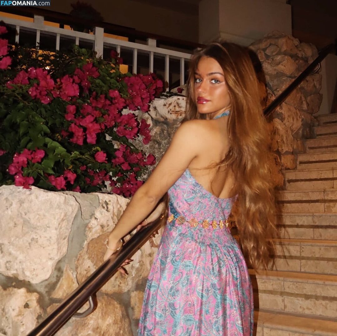 Julia Molinari / Jumo / juliahmolinari / ludmiimolinari Nu OnlyFans  Photo fuitée #20