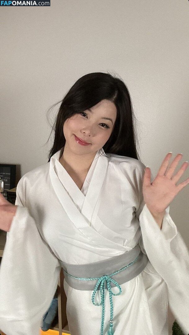 Júlia Nakamura / Mayumi / jumayumin1 Nu OnlyFans  Photo fuitée #5